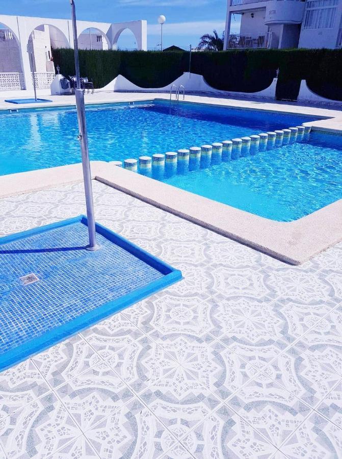 Apartament Torrevieja Exterior photo